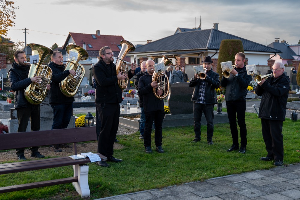 01 Pamatka zesnulych - Dusicky 2015