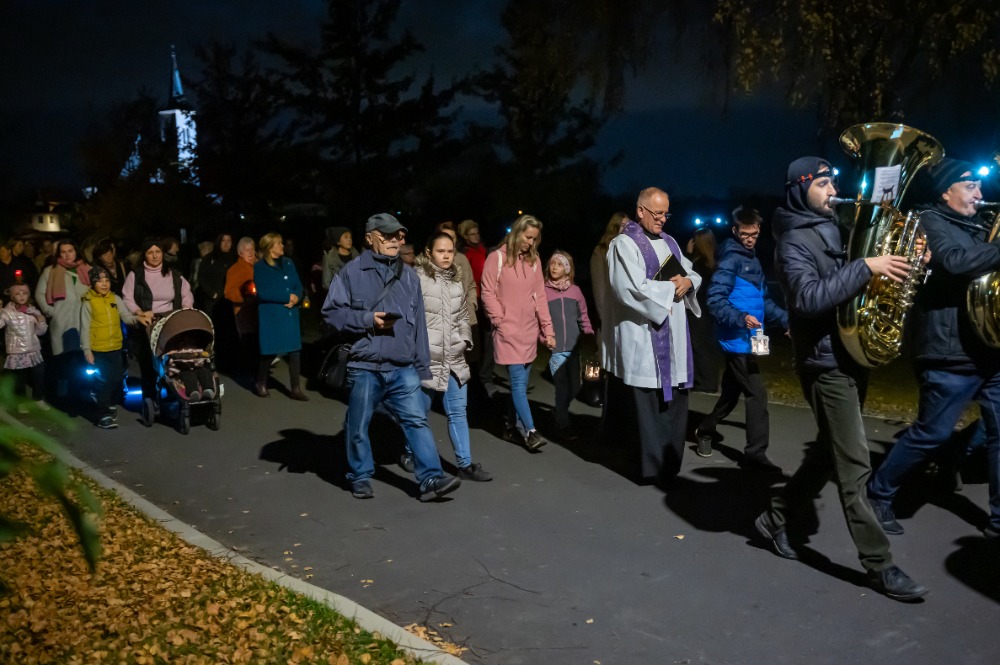 14 Pamatka zesnulych - Dusicky 2015