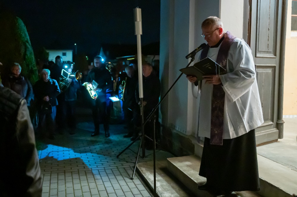 17 Pamatka zesnulych - Dusicky 2015