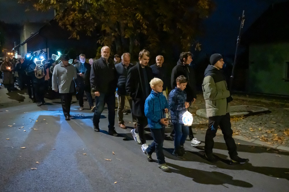 zz55 Pamatka zesnulych - Dusicky 2015