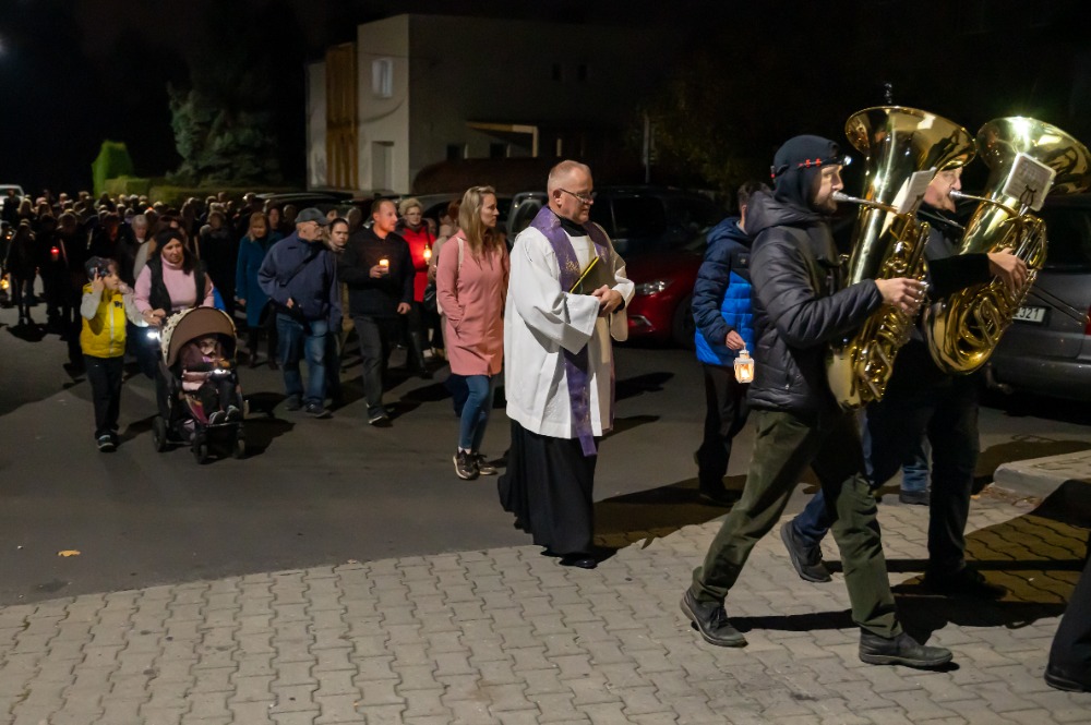 zz59 Pamatka zesnulych - Dusicky 2015